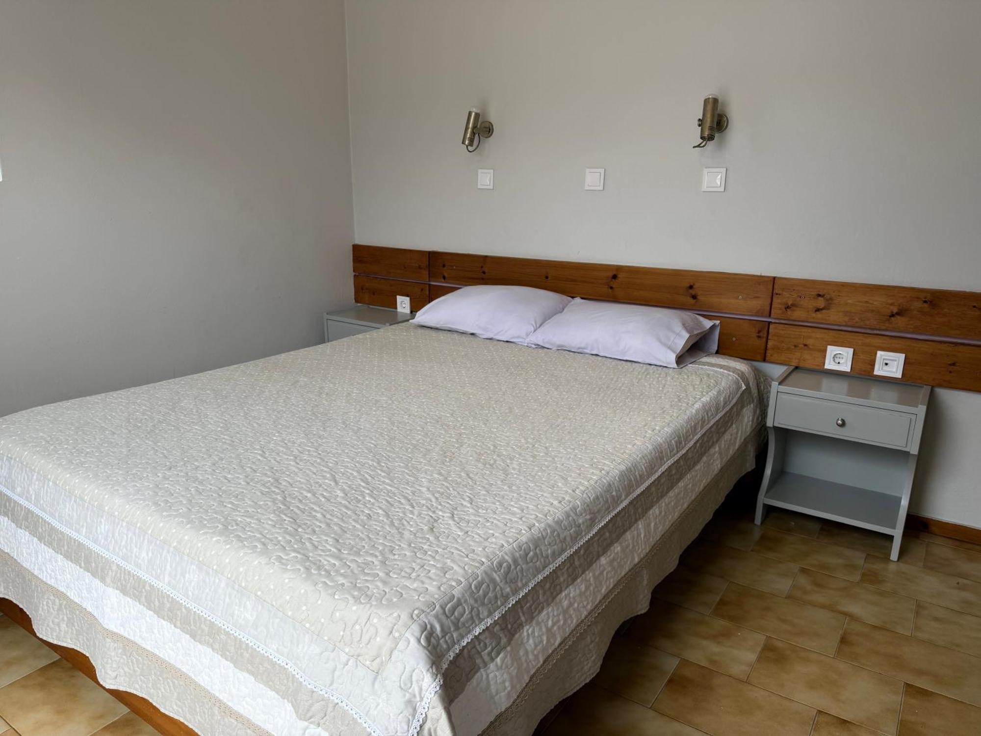 Konstantinos Apartments Toló Kültér fotó